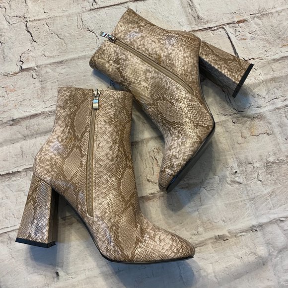 Boohoo Snakeskin Boots - Picture 1 of 8